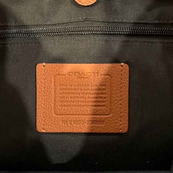 Coach Men’s Crossbody Bag - Picture 3 of 5